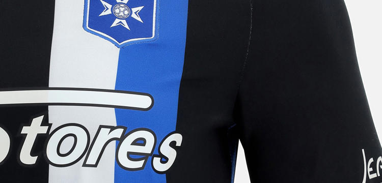 auxerre-voetbalshirts-2021-2022.jpg